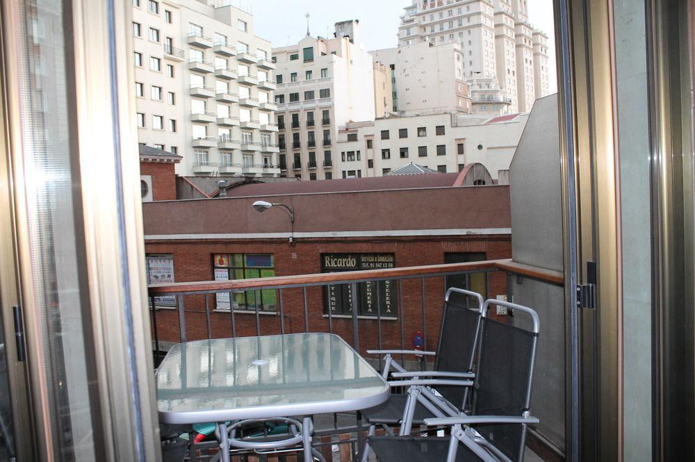 Apartamentos Rialto Madrid Buitenkant foto