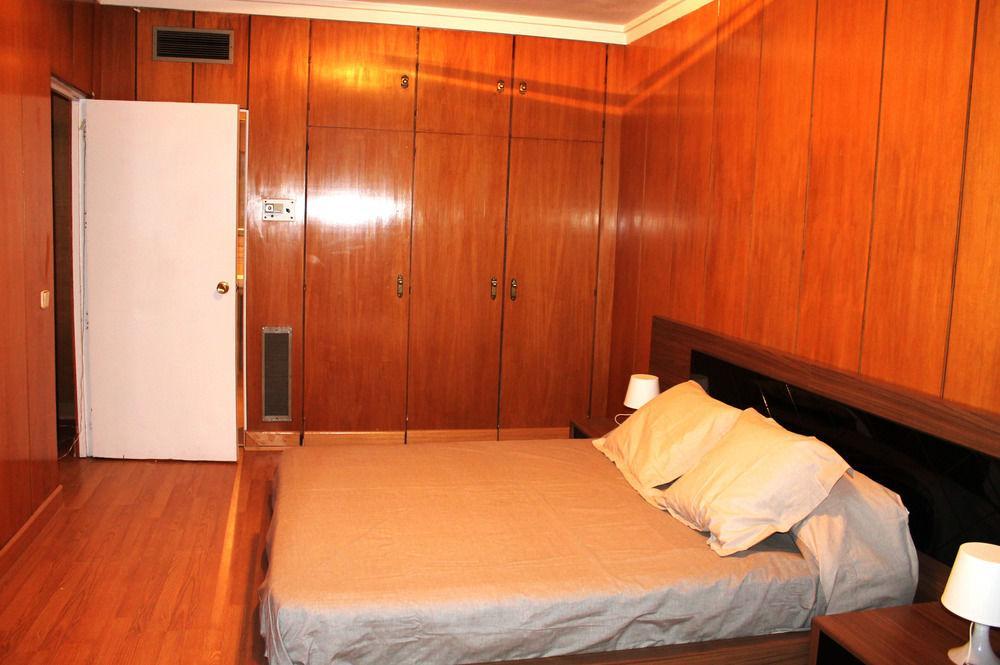 Apartamentos Rialto Madrid Buitenkant foto