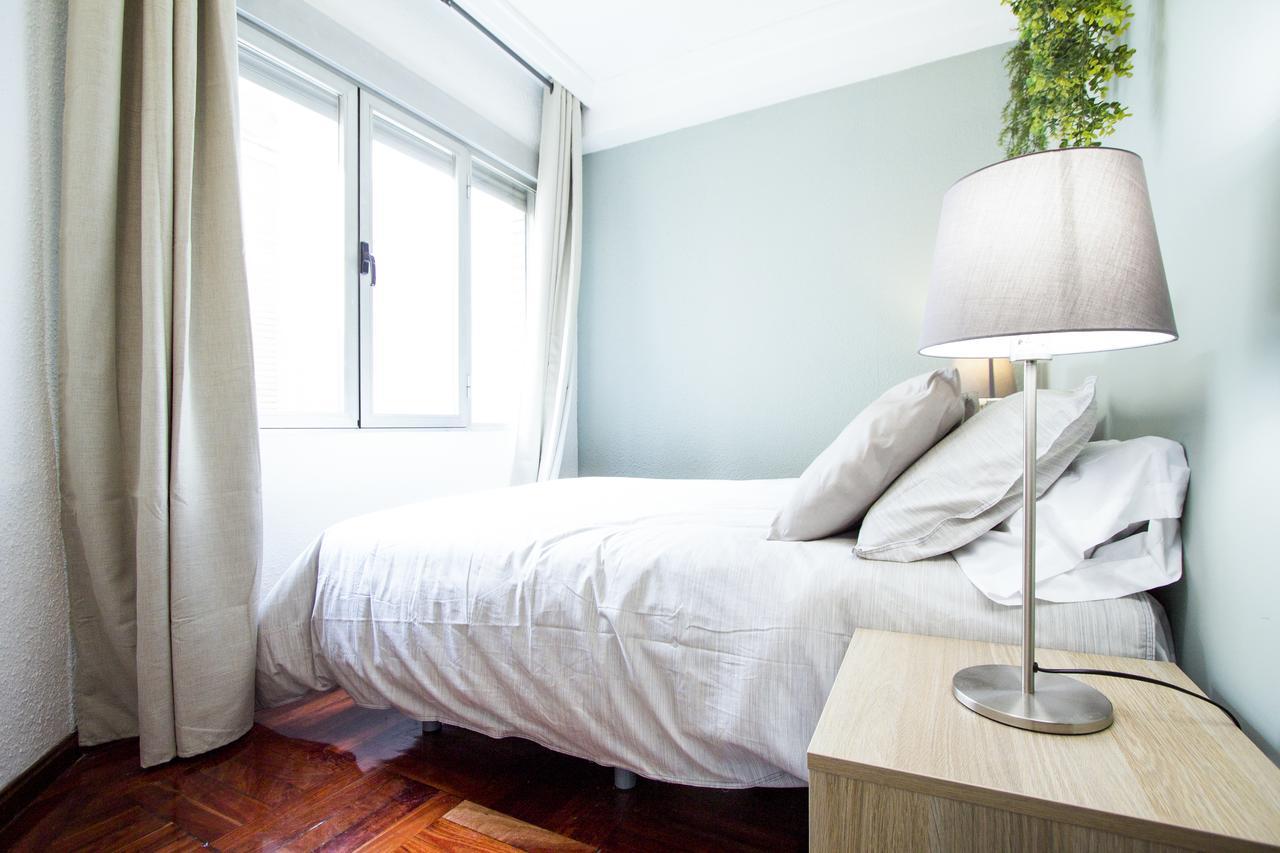 Apartamentos Rialto Madrid Buitenkant foto