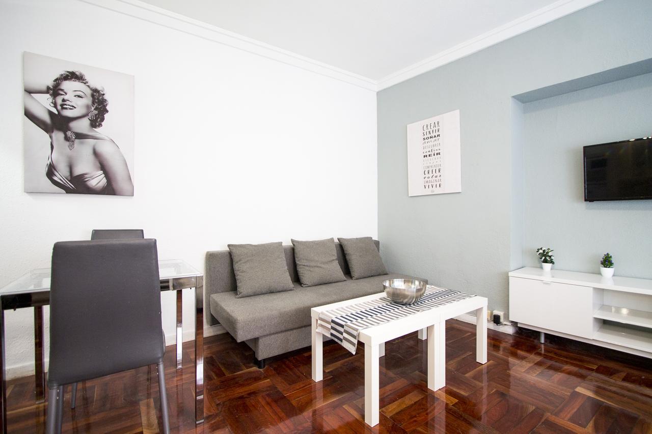 Apartamentos Rialto Madrid Buitenkant foto