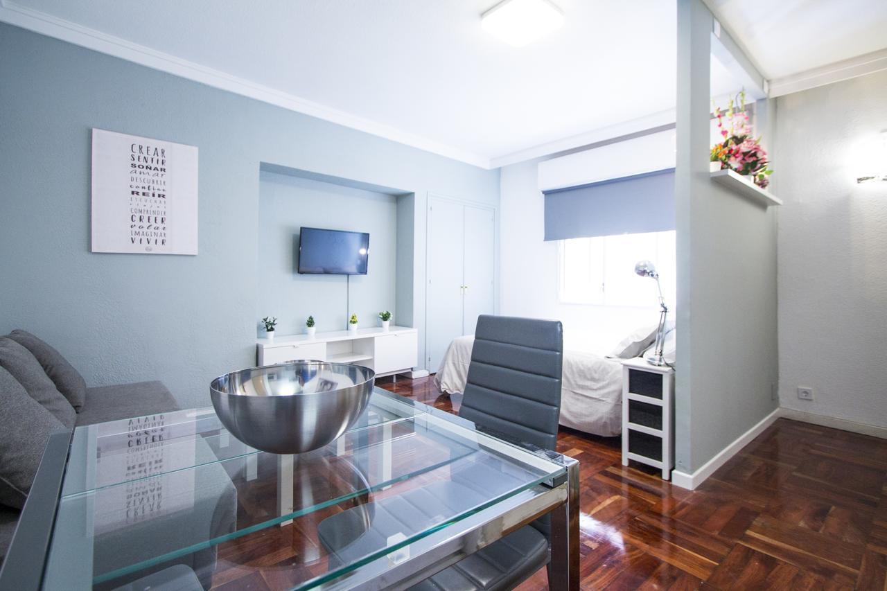 Apartamentos Rialto Madrid Buitenkant foto